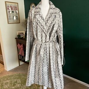 Chic Snake Print Rain Coat